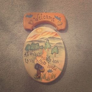 Wooden welcome sign